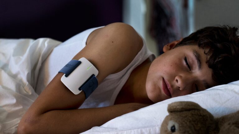 Nightwatch_kind in bed